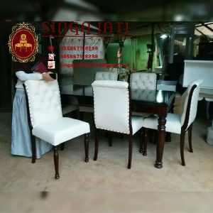 Meja-Makan-Mewah-Harga-Murah