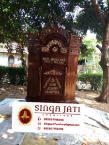 Mimbar-Masjid-Podium-Minimalis-Ukiran-Kaligrafi