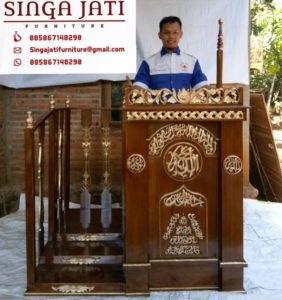 Mimbar-Masjid-Ukiran-Kaligafi
