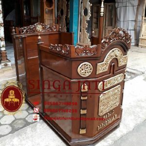 Mimbar-Masjid-Darussalam-Pintu-Samping