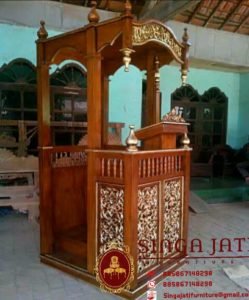 Model-Mimbar-Masjid-Pintu-Samping-Terbaru-Meja-Kaligrafi