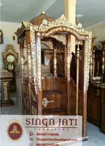 Mimbar-Masjid-Atap-Kubah-Pintu-Depan-Ukiran