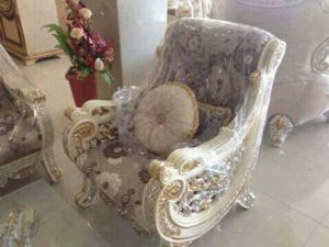 Model-Kursi-Tamu-Sofa-Raffi-Ahmad-Ukir-Minimalis