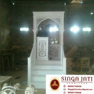 Model-Mimbar-Masjid-Nabawi-Atap-Kubah-Ukiran-Jepara