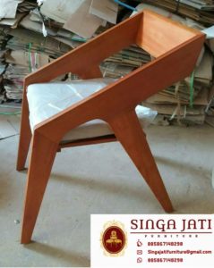 Kursi-Kafe-Scandinavia-Busa-03