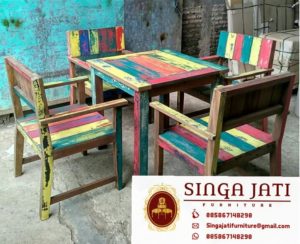 Meja-Makan-Kafe-Rustik