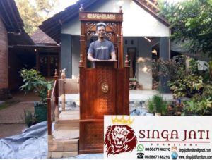 Mimbar-Masjid-Tingkat