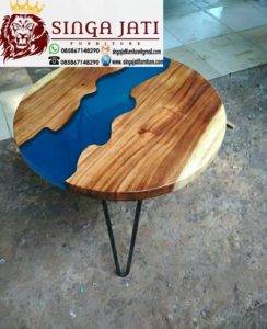 Meja-Resin-Bulat-Kayu-Trembesi-02