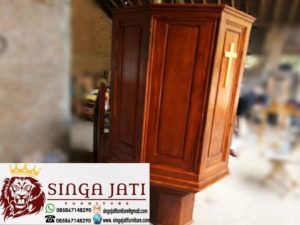 Mimbar-Gereja-Tingkat-HKBP