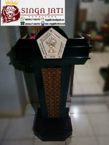 Mimbr-Gereja-Podium