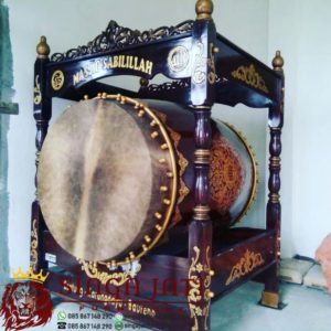 Bedug-Masjid-Ukir-Kaligrafi