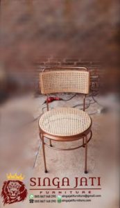 Kursi-Rotan-Kaki-Besi