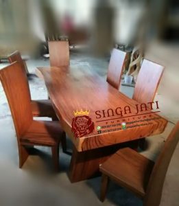 Meja-Makan-Trembesi-Utuh