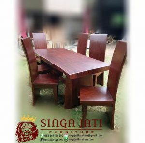 Meja-Trembesi-Kayu-Utuh