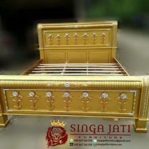 Tempat-Tidur-Jati-Minimalis