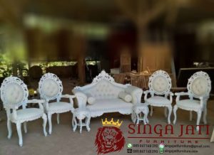 Dekorasi-Kursi-Pengantin-