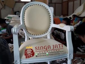 Kursi-Pelaminan-Sederhana-1