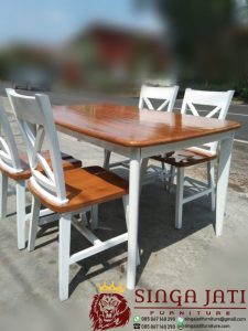 Meja-Akad-Pernikahan-