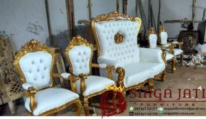 Kursi-Pelaminan-Syahrini-0