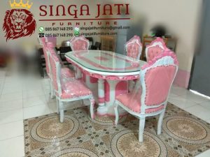 Meja-Makan-Jati