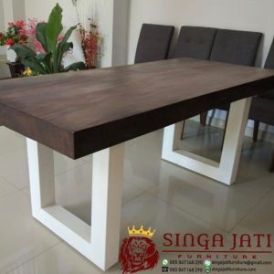 Meja-Kayu-Trembesi-Tebal