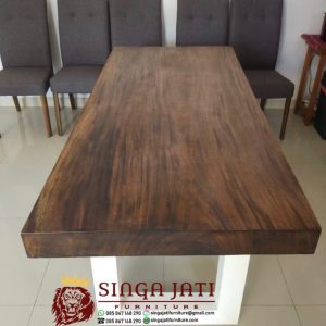 Meja-Kursi-Kayu-Trembesi