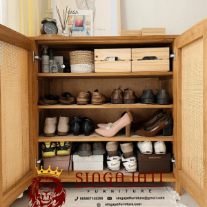 Rak-Sepatu-Rotan