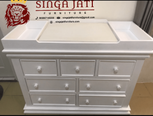 Baby-Tafel-Kayu-Jati-Minimalis