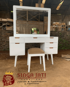 Meja-Rias-Set-Minimalis-Terbaru