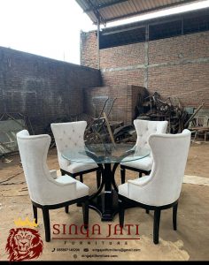 Meja-Makan-Kaca-Bulat-Minimalis