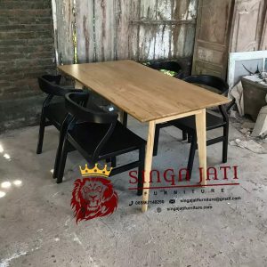 Meja-Makan-4-Kursi-Ruangan-Minimalis