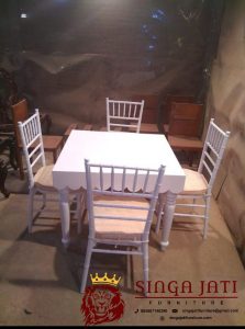 Meja-Makan-Untuk-Ruang-Minimalis