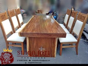 Meja-Makan-Kayu-Solid-Trembesi