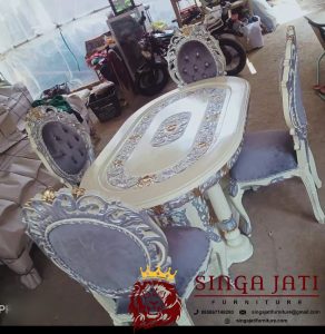 Meja-Makan-Mewah-4-Kursi-Kayu-Jati-Modern