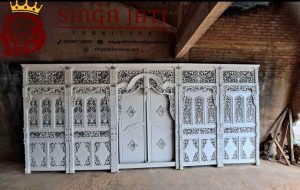 Gebyok-Pelaminan-Dekorasi-Kayu-Ukir-Warna-Putih-Duco