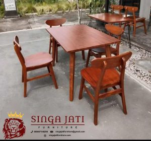 Meja-Makan-4-Kursi-Kayu-Jati-Murah