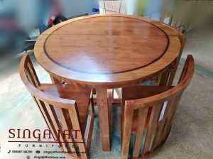 Meja-Makan-Minimalis-4-Kursi-Bisa-Masuk-Meja