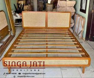 Set-Kamar-Tidur-Minimalis-Jati-Rotan